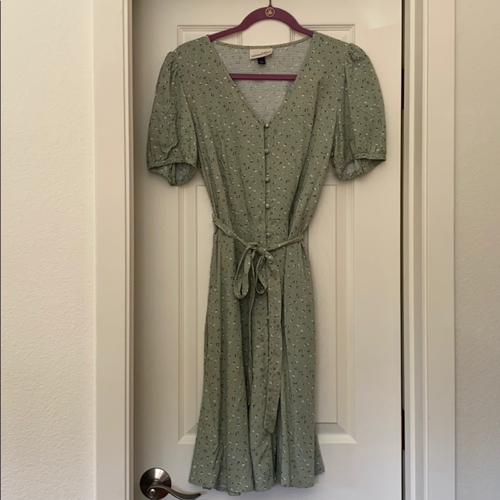 Floral green midi dress